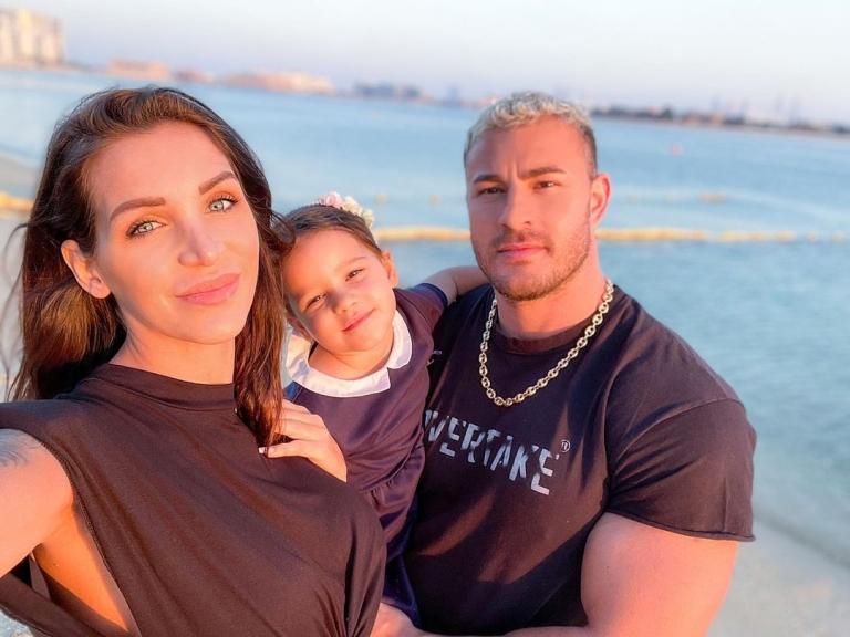 julia-paredes-famille